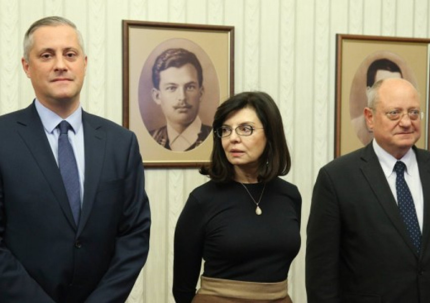 Реформаторите взеха мандата