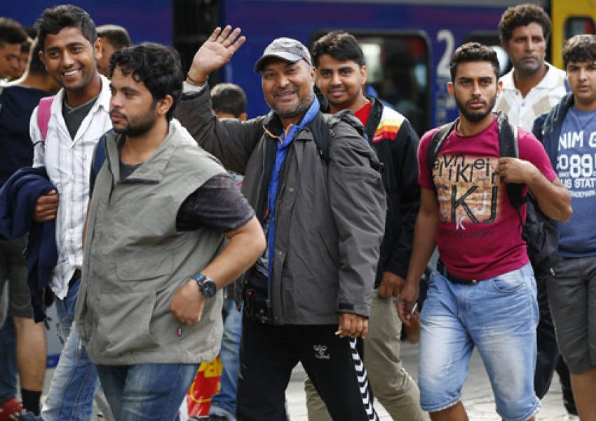 Бежанци от Алжир и Мароко скоро няма да бъдат допускани в Германия