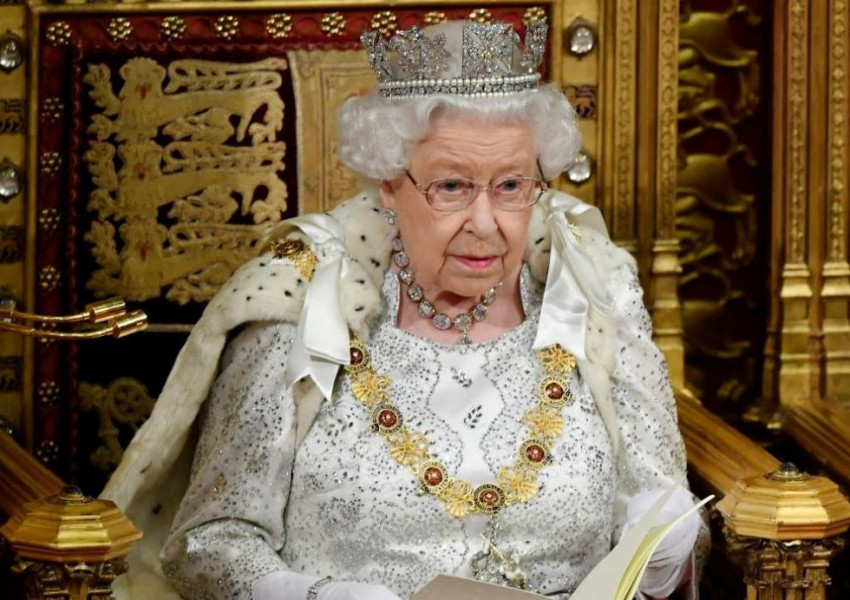 Кралица Елизабет Втора днес навършва 95 години