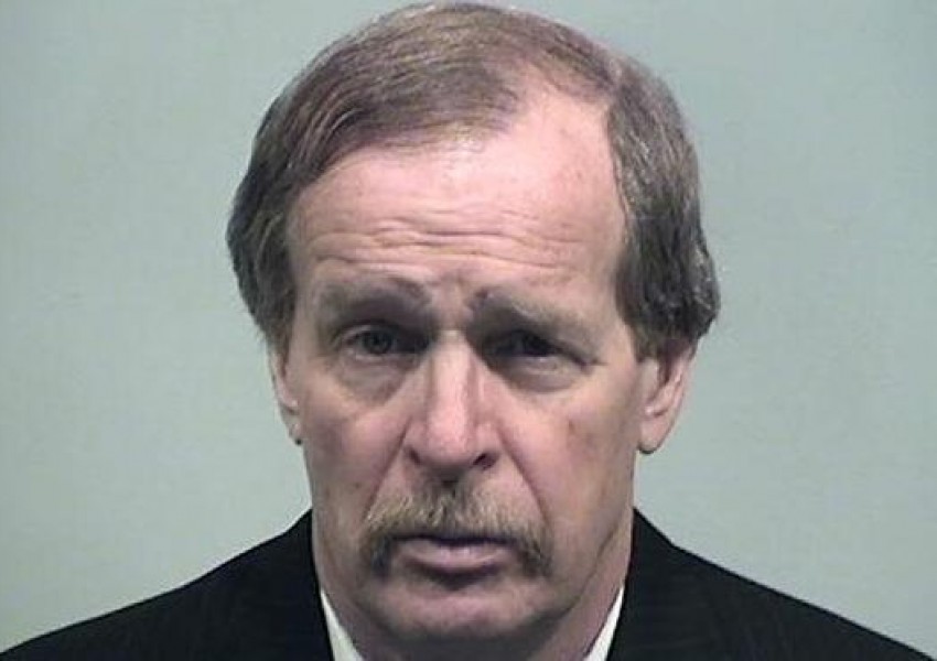 Политик, изнасилил 4-годишно дете: Беше по нейна инициатива!