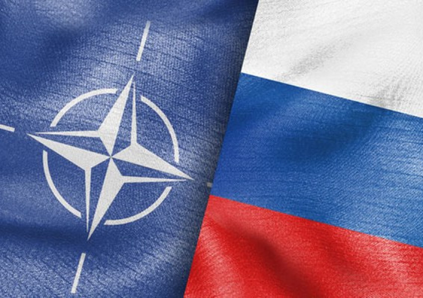 НАТО: не транспортираме войски и техника към границата с Русия!