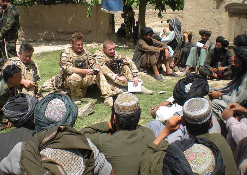 Правителството реши хиляди афганистанци да бъдат прехвърлени във Великобритания.
