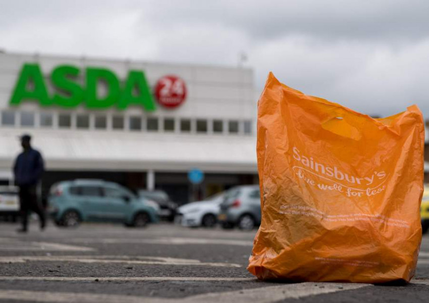 Няма да има сливане на Sainsbury's и ASDA