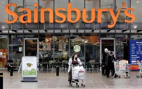Sainsbury’s съкращава 2 хиляди работни позиции