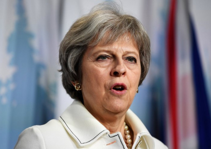 Тереза Мей с важна победа в парламента за Брекзит след отстъпка на консерватори