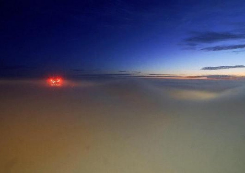 Ето как изглежда мъглата над Лондон от птичи поглед (ВИДЕО)
