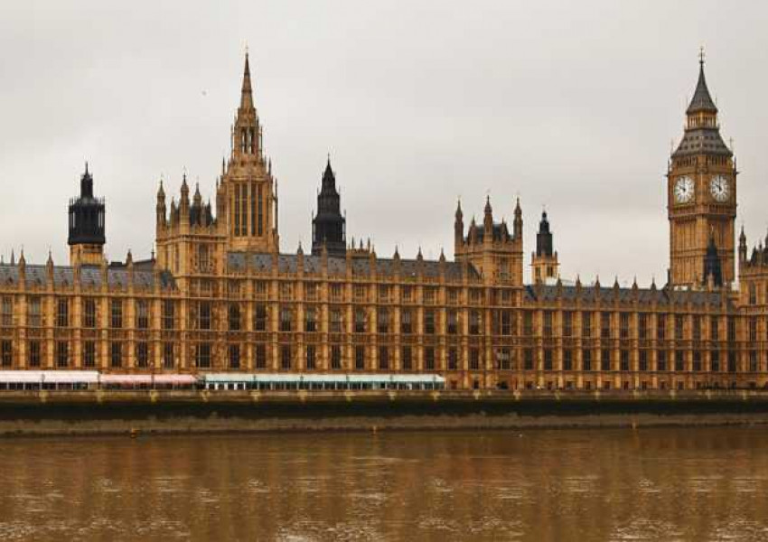 Сесията на британския парламент е най-дългата от 350 години насам 