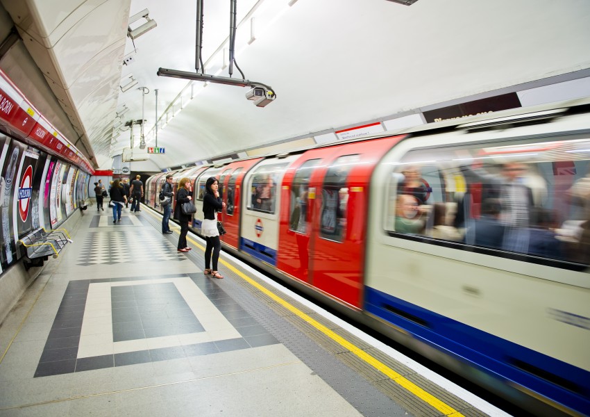 Безумните искания на служителите на лондонското метро