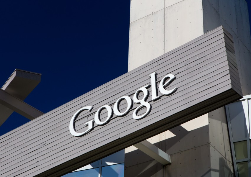 Франция ошушка Google с 1,3 милиарда паунда данъци