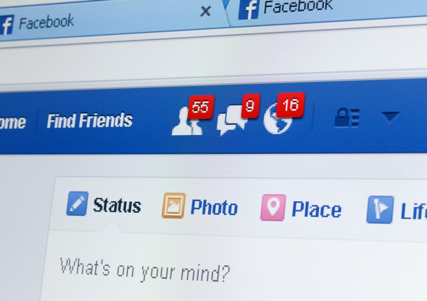 Как да разберем кой ни следи във Facebook
