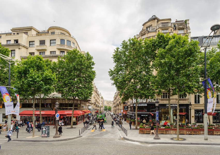 Въпреки терора - „Шанз-Елизе“ остава най-скъпата улица в Европа