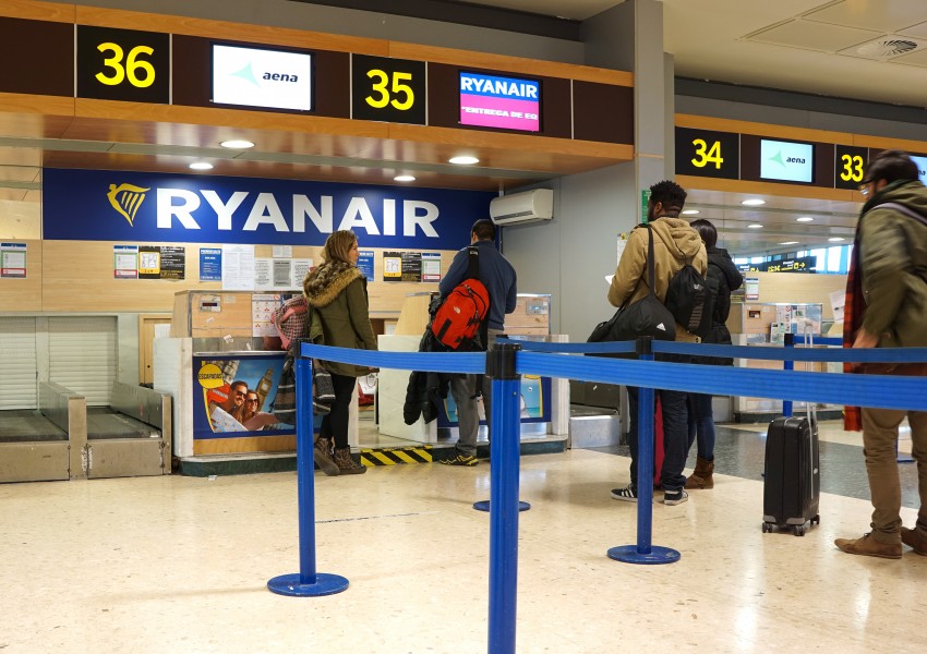 Ryanair има уникална промоция! При това само днес!