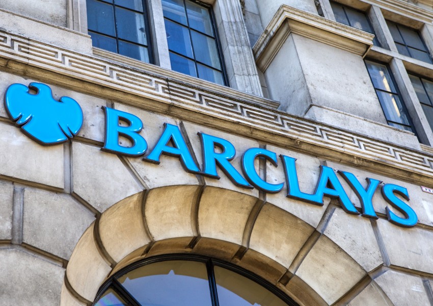 Британската банка „Барклис“ с рекордни загуби 