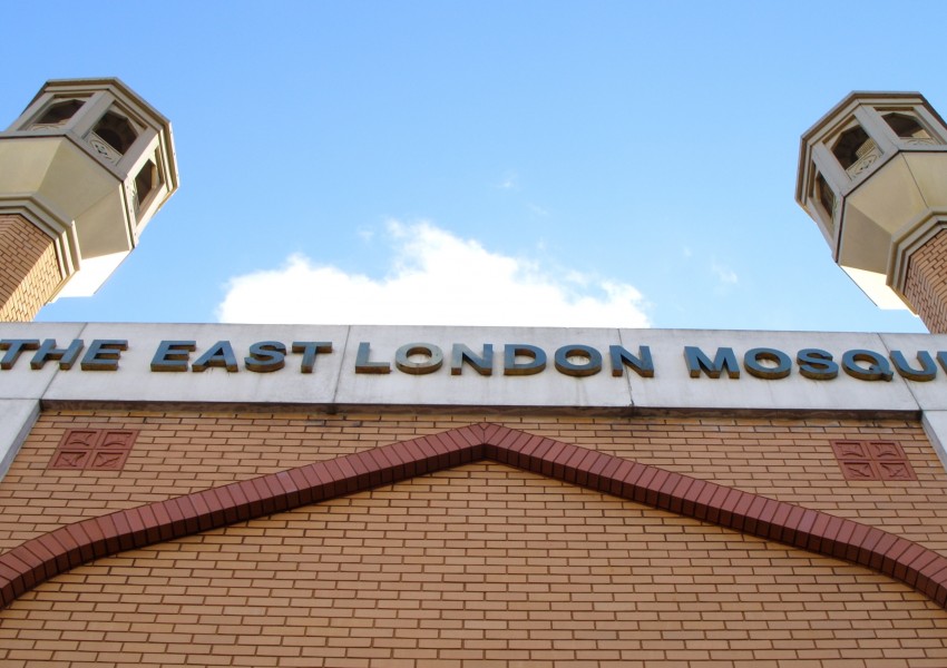 Oтварят лондонските джамии за посетители