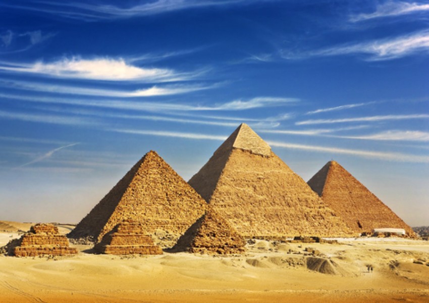 „Ислямска държава“ удря пирамидите в Гиза?