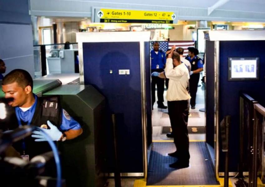 Жена последва багажа си в скенера,  не искала да се дели от него (ВИДЕО)