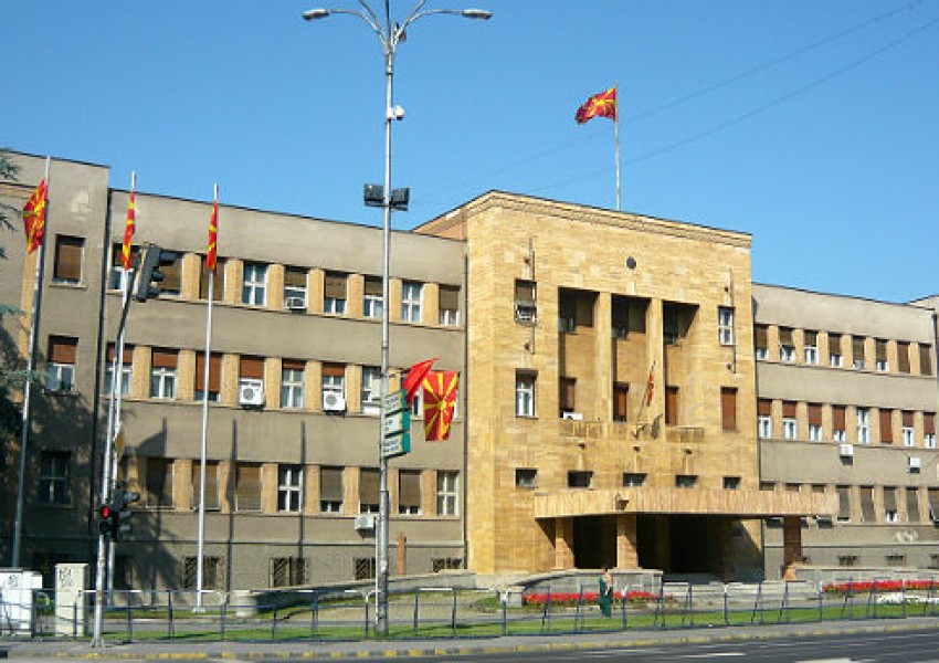 Македонският парламент се събра извънредно