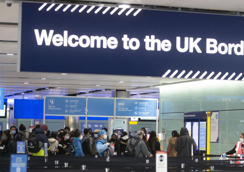 Лондон: Арестуваха мъж за намерения радиоактивен уран на летище Хийтроу 