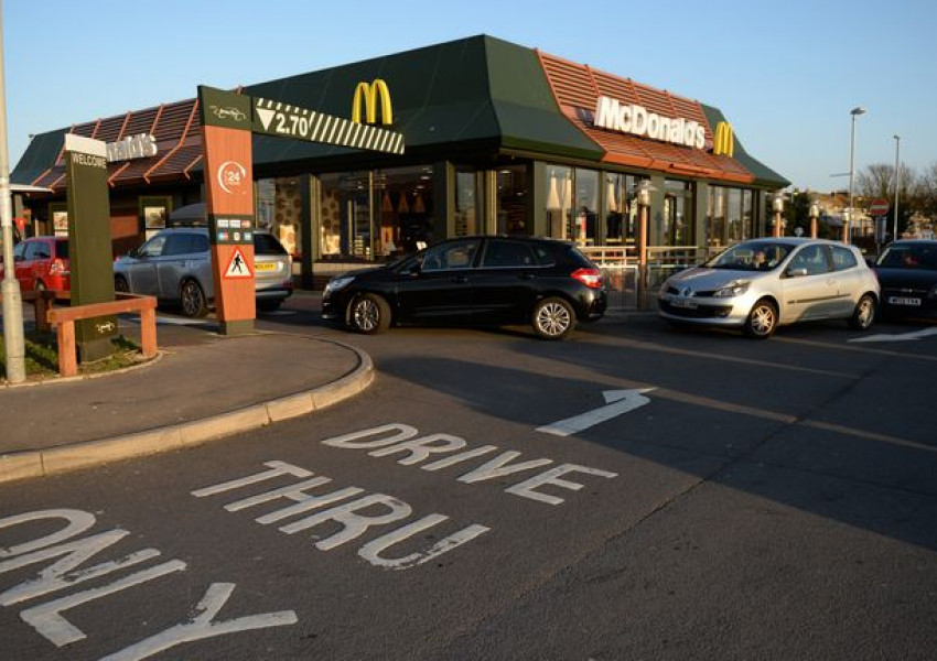 Макдоналдс ще изписва номерата на автомобилите по опаковките при пазаруване от ''Drive Thru'' в опит да ограничи изхвърлянето на отпадъци по улиците