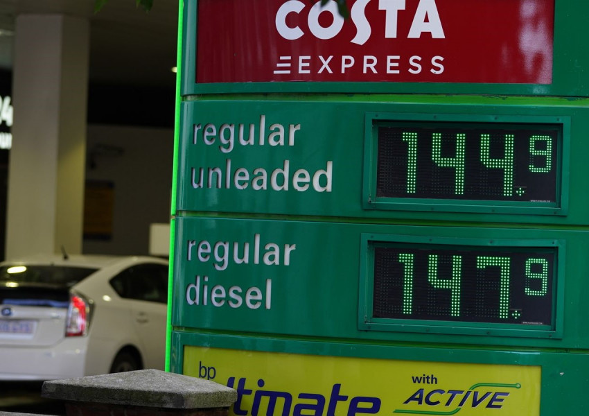 Цените на бензина и дизела във Великобритания се доближават до рекордно високи нива!