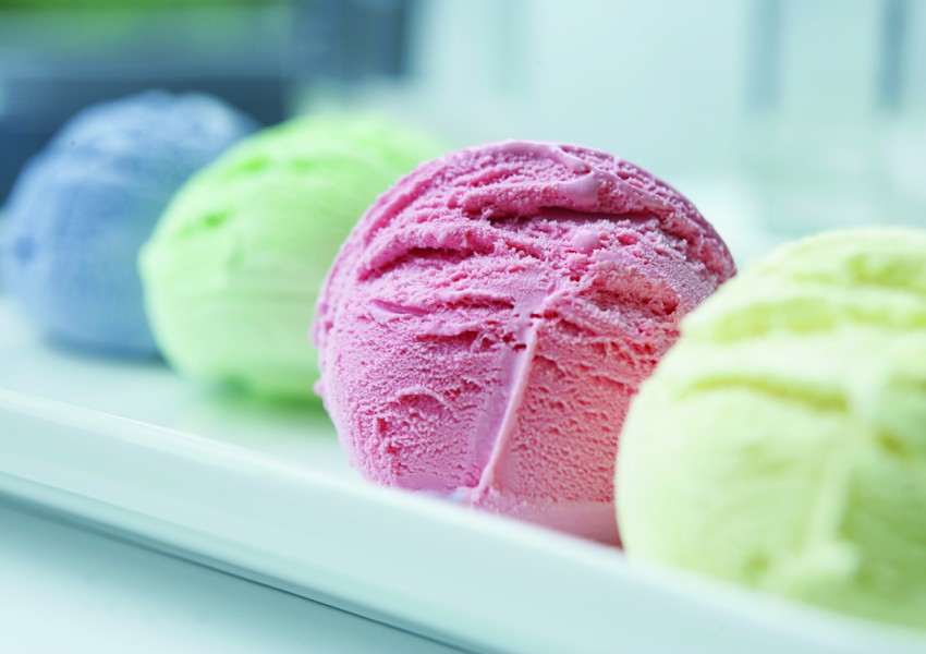 Японска компания се извини публично за поскъпването на сладолед
