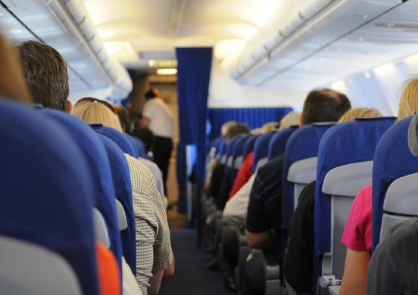 Мразите да пътувате със самолет? Ето къде да седнете!