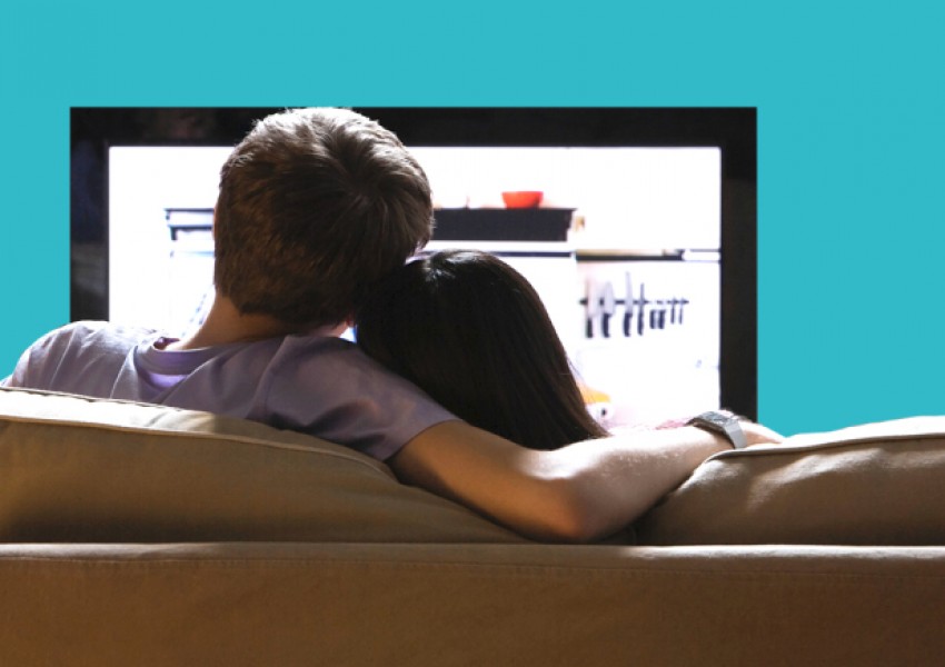“Умни” телевизори ни снимат, докато правим секс на дивана