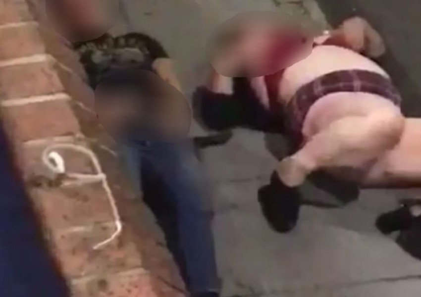 Двойка заснета да прави секс, на метри от гробище в Есекс (ВИДЕО 18 +)