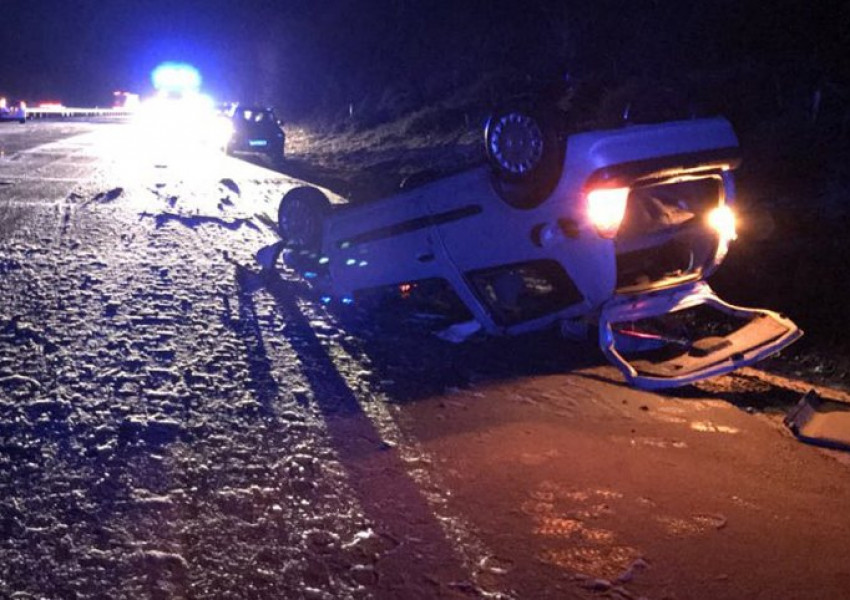 Множество катастрофи в Южна Англия заради лошото време