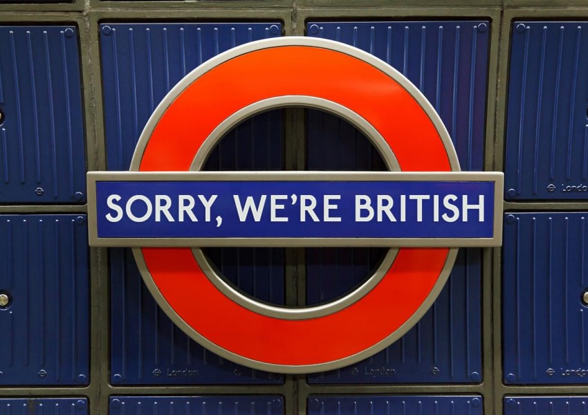 Британците обичат да се извиняват