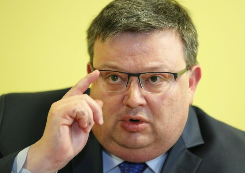 Главният прокурор идва в Лондон заради робския труд 