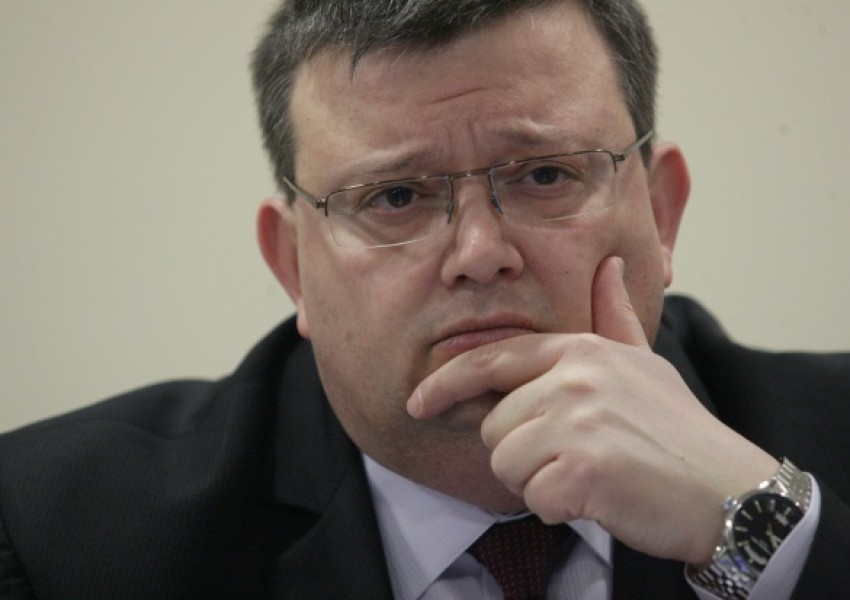 Цацаров: Ще се боря за решаване на кризата в съдебната реформа