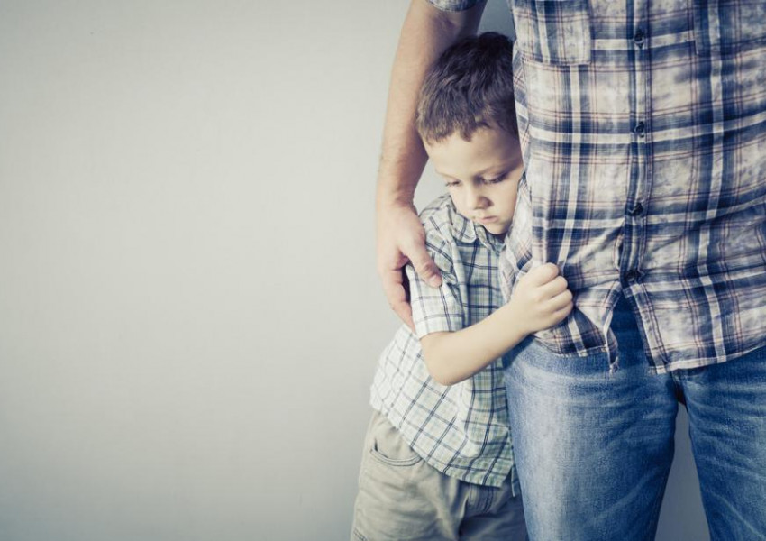 Как да преодолеем срамежливостта в детето?
