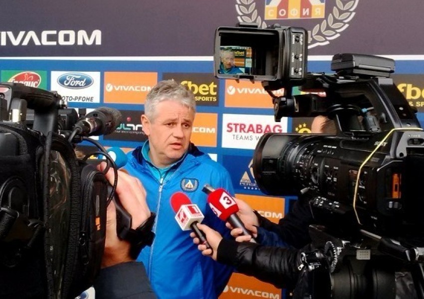 Треньорът на Левски: Искаме Литекс в “А” група 