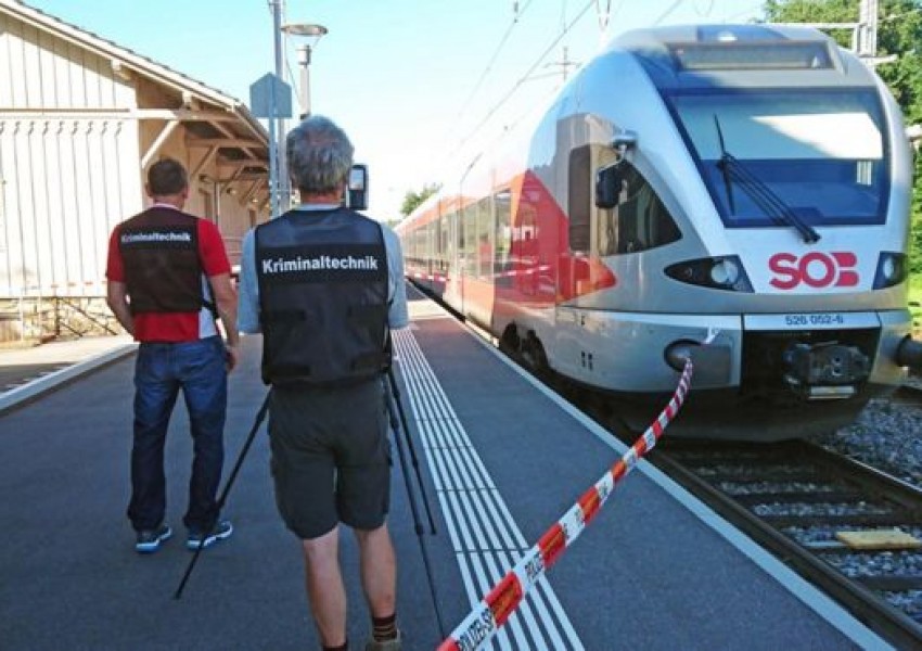 Двама загинали след палежа и клането във влак в Швейцария