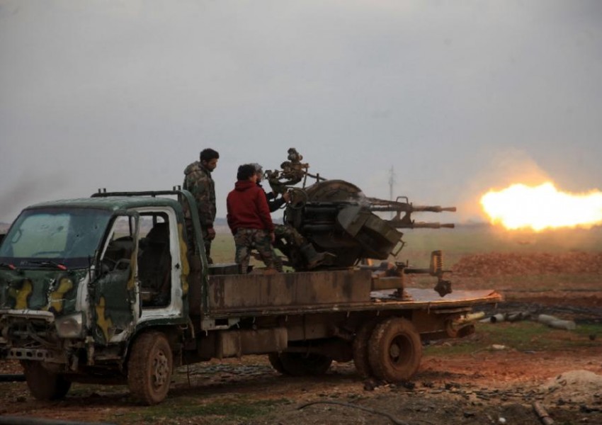 Касапница в Сирия: Кюрдите превземат територии, турците ги обстрелват, руснаците бомбардират джихадисти