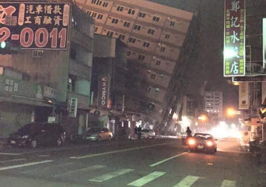 Силен земетръс в Тайван срути десетки сгради, стотици затрупани (ВИДЕО)