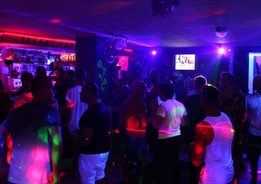 22 души са ранени при срутване на пода в нощен клуб в Тенерифе