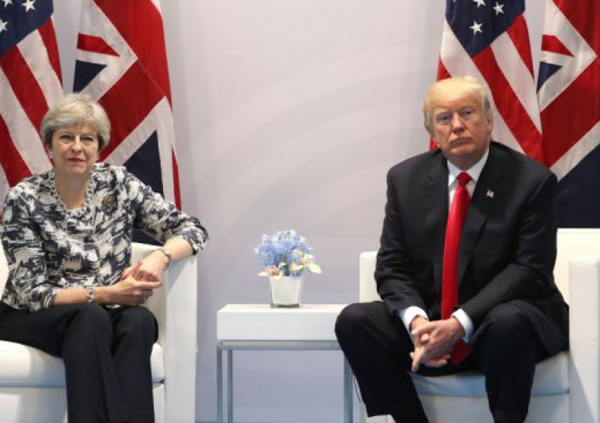 Тереза Мей и Доналд Тръмп разговаряха по телефона  