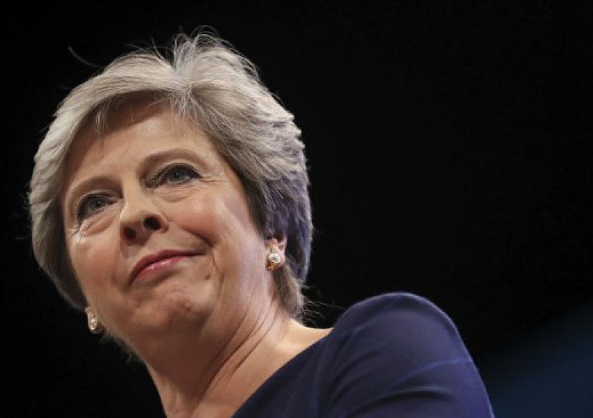 Тереза Мей: Имам пълната подкрепа на кабинета