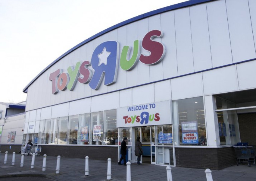 Toys R Us спасена от фалит!