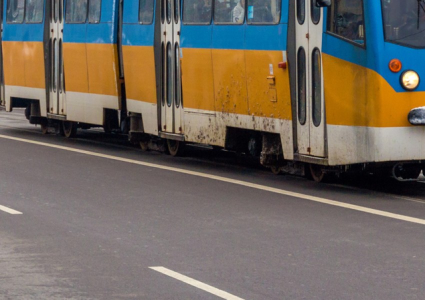 Нов инцидент с трамваи в София