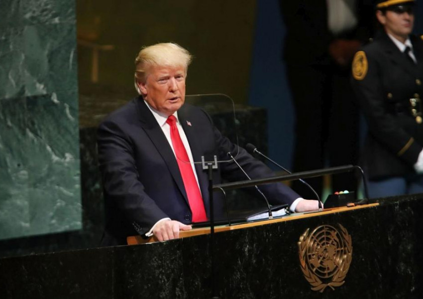 Защо се изсмяха на Тръмп по време на неговата реч? (ВИДЕО)