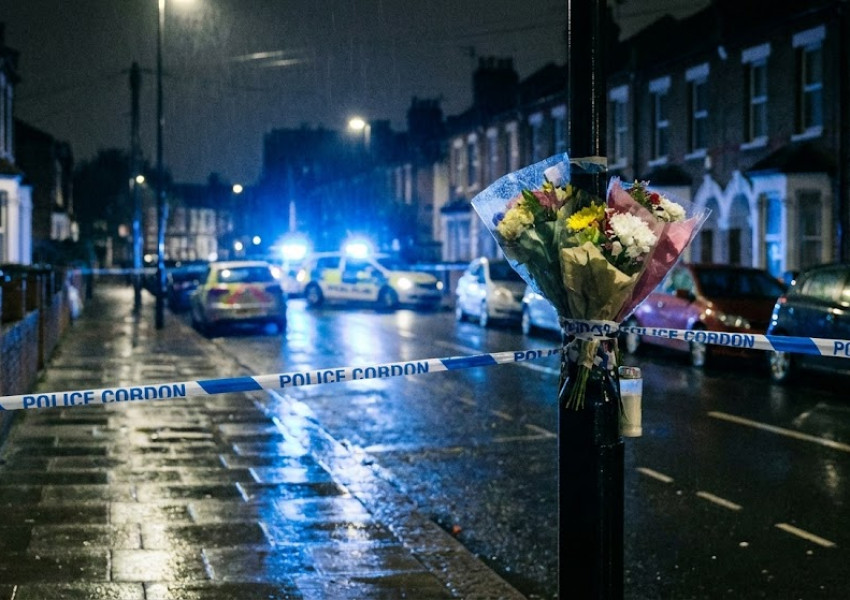 "Убит по погрешка": £20,000 награда за разкриването на убийци на млад баща в Тотнъм