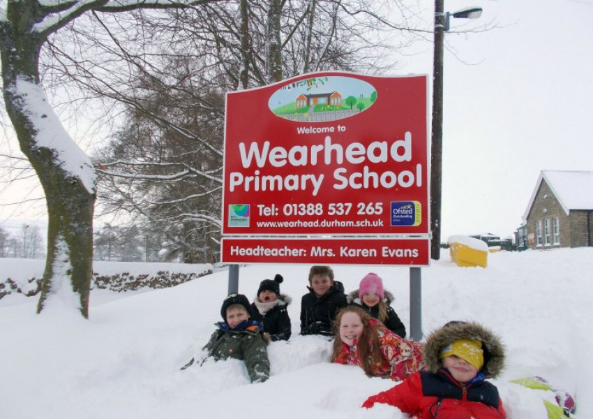 Кои училища остават затворени за днес? Пълен списък!