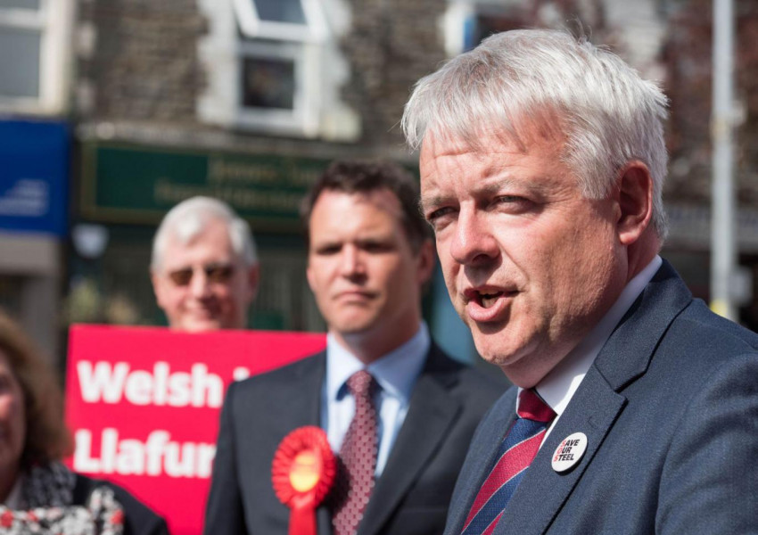 Уелс и Шотландия поставят ултиматум на Мей