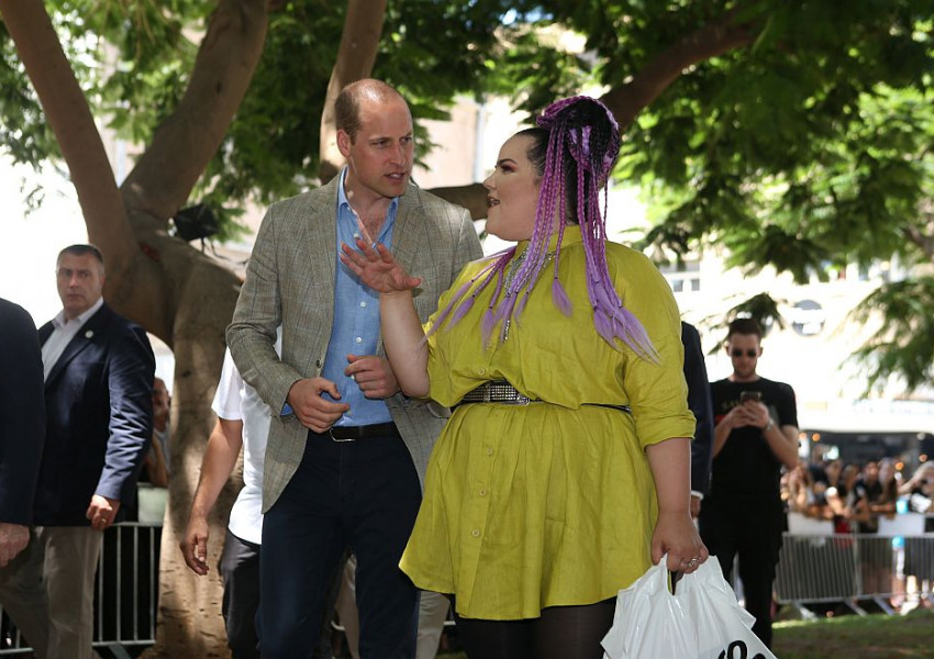 Принц Уилям се срещна с победителката от "Евровизия"