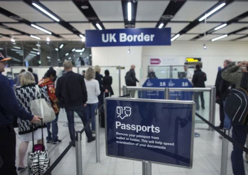 Хиляди европейци не са допуснати да влязат във Великобритания.