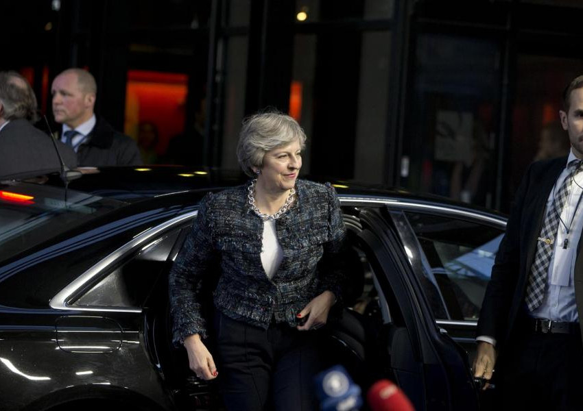 Министри са съгласни: Ще платим повече на ЕС!