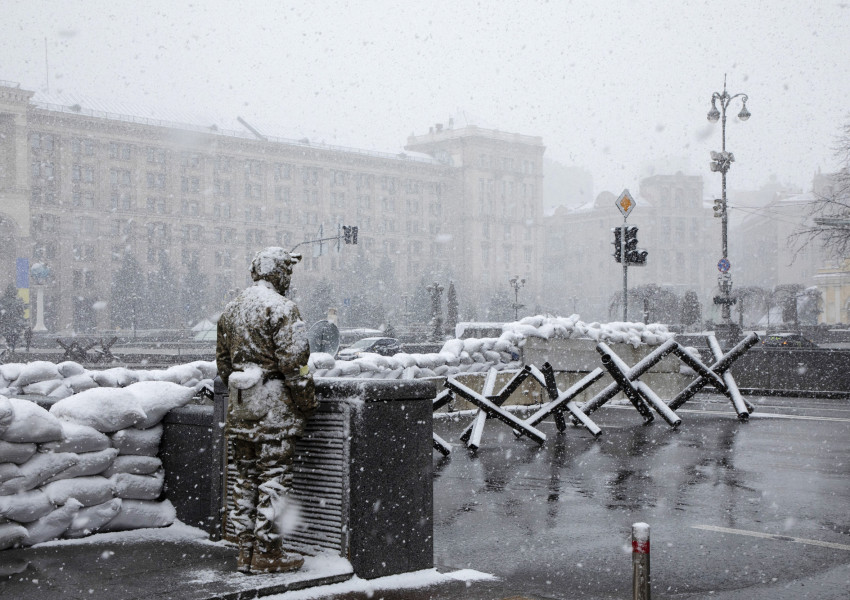 Зеленски: Русия се възползва от тежката зима!